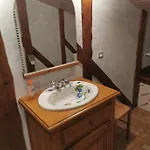 - - - - -les Colombages - - - - D'hotes-gite- Classement 3 Etoiles Mirepoix (Ariege)