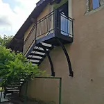 Appartement - - - - -les Colombages - - - - D'hotes-gite- Classement 3 Etoiles Mirepoix (Ariege)