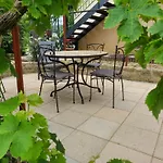 - - - - -les Colombages - - - - D'hotes-gite- Classement 3 Etoiles * Mirepoix (Ariege)