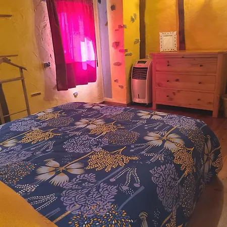 - - - - -les Colombages - - - - D'hotes-gite- Classement 3 Etoiles * Мирпуа