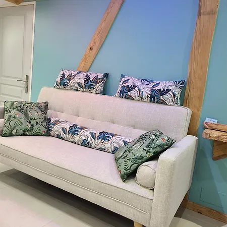 - - - - -les Colombages - - - - D'hotes-gite- Classement 3 Etoiles