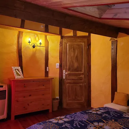 - - - - -les Colombages - - - - D'hotes-gite- Classement 3 Etoiles Апартаменты Мирпуа