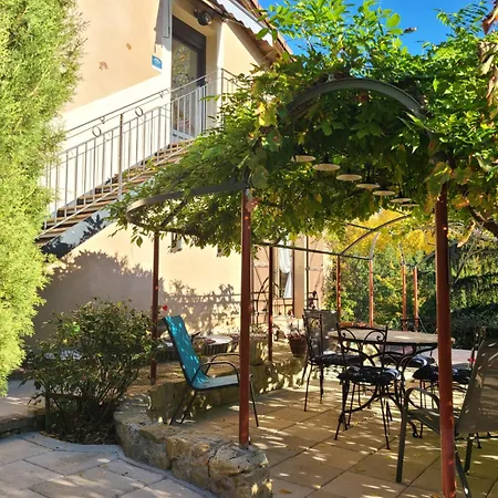 - - - - -les Colombages - - - - D'hôtes-gîte- Classement 3 étoiles Apartamento *
