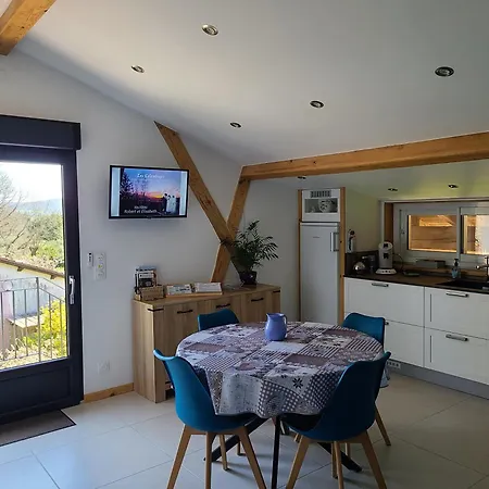 - - - - -les Colombages - - - - D'hôtes-gîte- Classement 3 étoiles Mirepoix (Ariege)