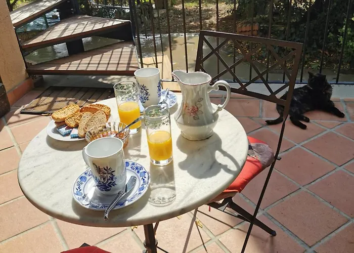 - - - - -les Colombages - - - - D'hôtes-gîte- Classement 3 étoiles Apartamento