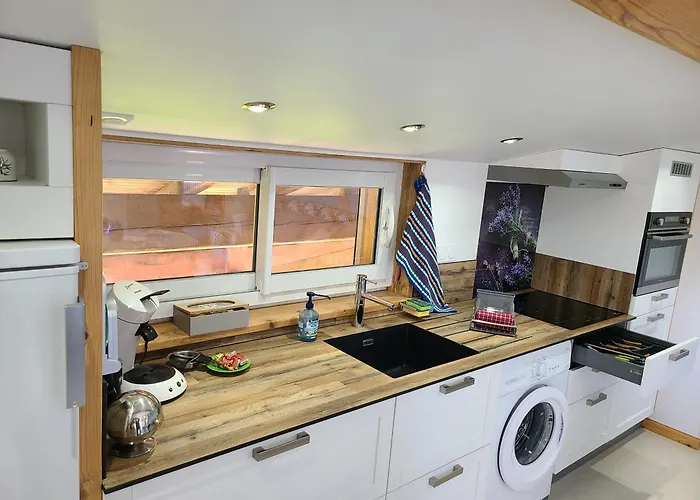 - - - - -les Colombages - - - - D'hôtes-gîte- Classement 3 étoiles * Mirepoix (Ariege)