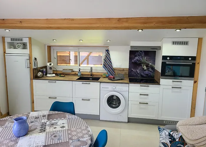 - - - - -les Colombages - - - - D'hôtes-gîte- Classement 3 étoiles Apartamento